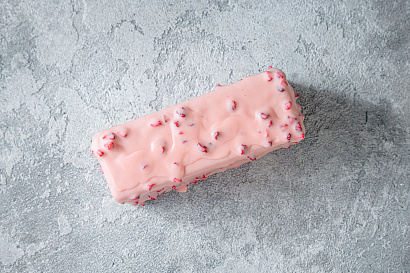 Pistachio Financier Cake 