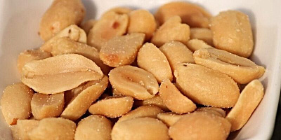 Salted peanuts