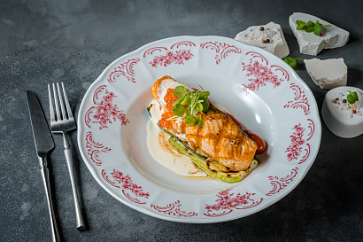 Grilled salmon steak 